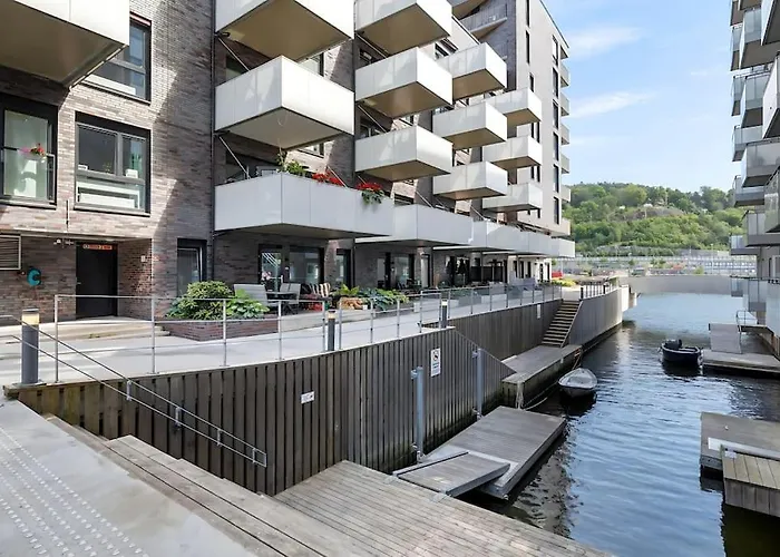 Oceanfront Apartment - Oslo Central - Private Patio